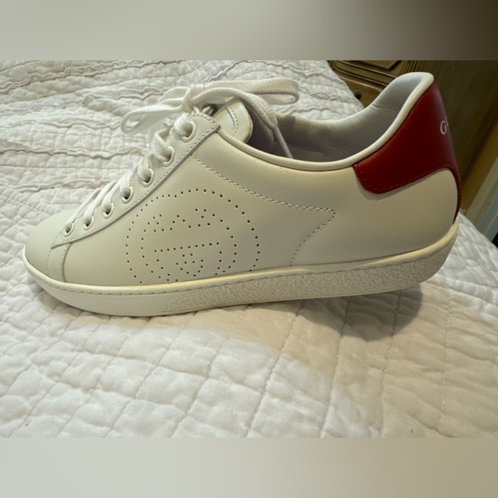 Gucci Ace Interlocking G Leather Sneaker